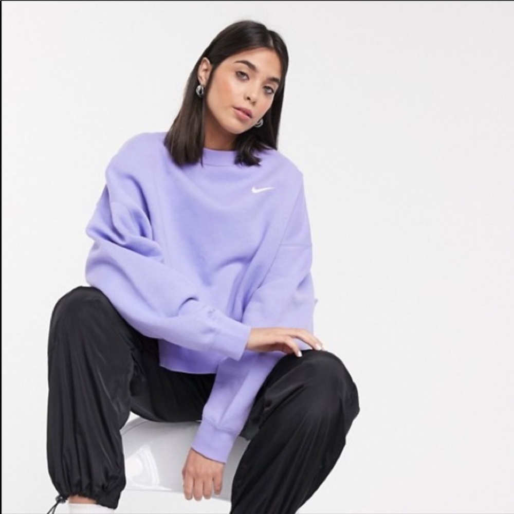 SEARCHING FOR - NIKE CROPPED CREW LILAC